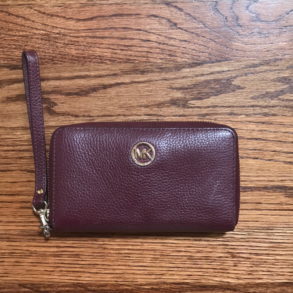 Michel Kors maroon wristlet